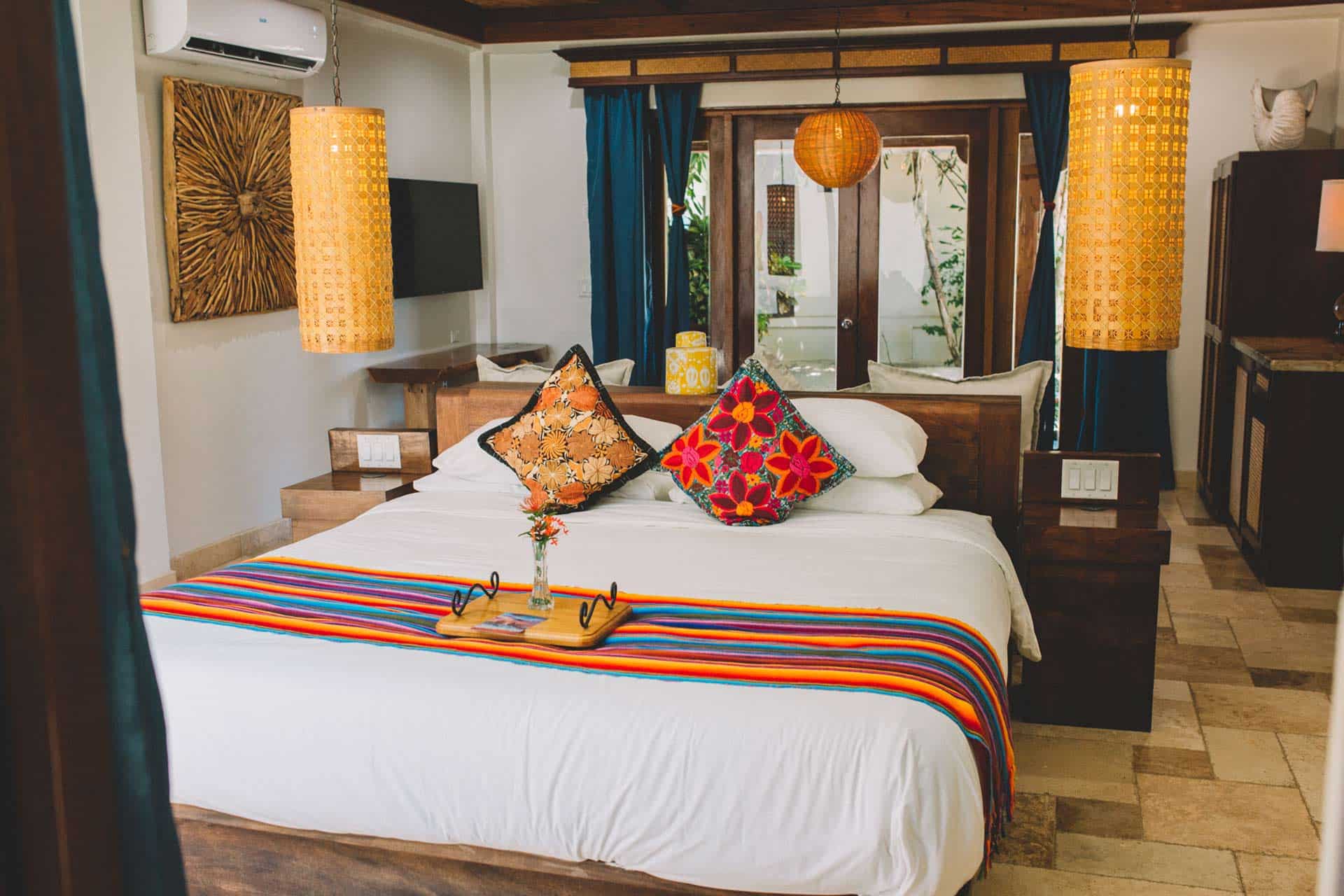 Almond-Beach-Deluxe-Rooms-04