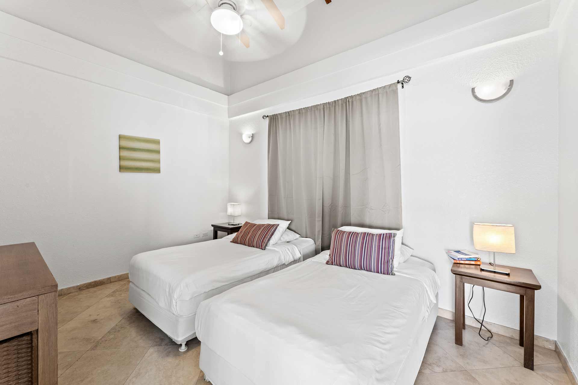 UMAYA-2-Bedroom-Lagoon-Bayview-03