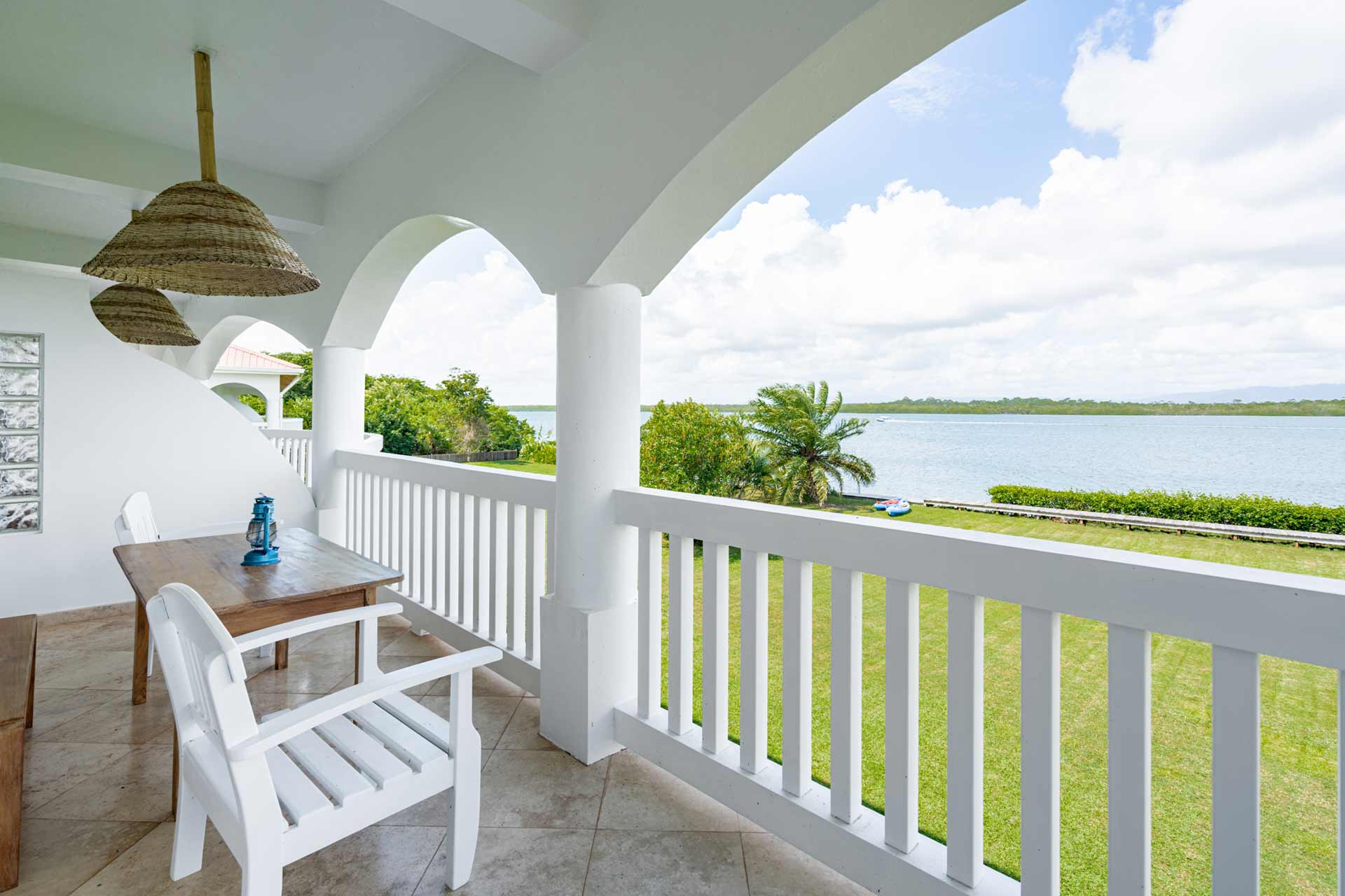 UMAYA-2-Bedroom-Lagoon-Bayview-07