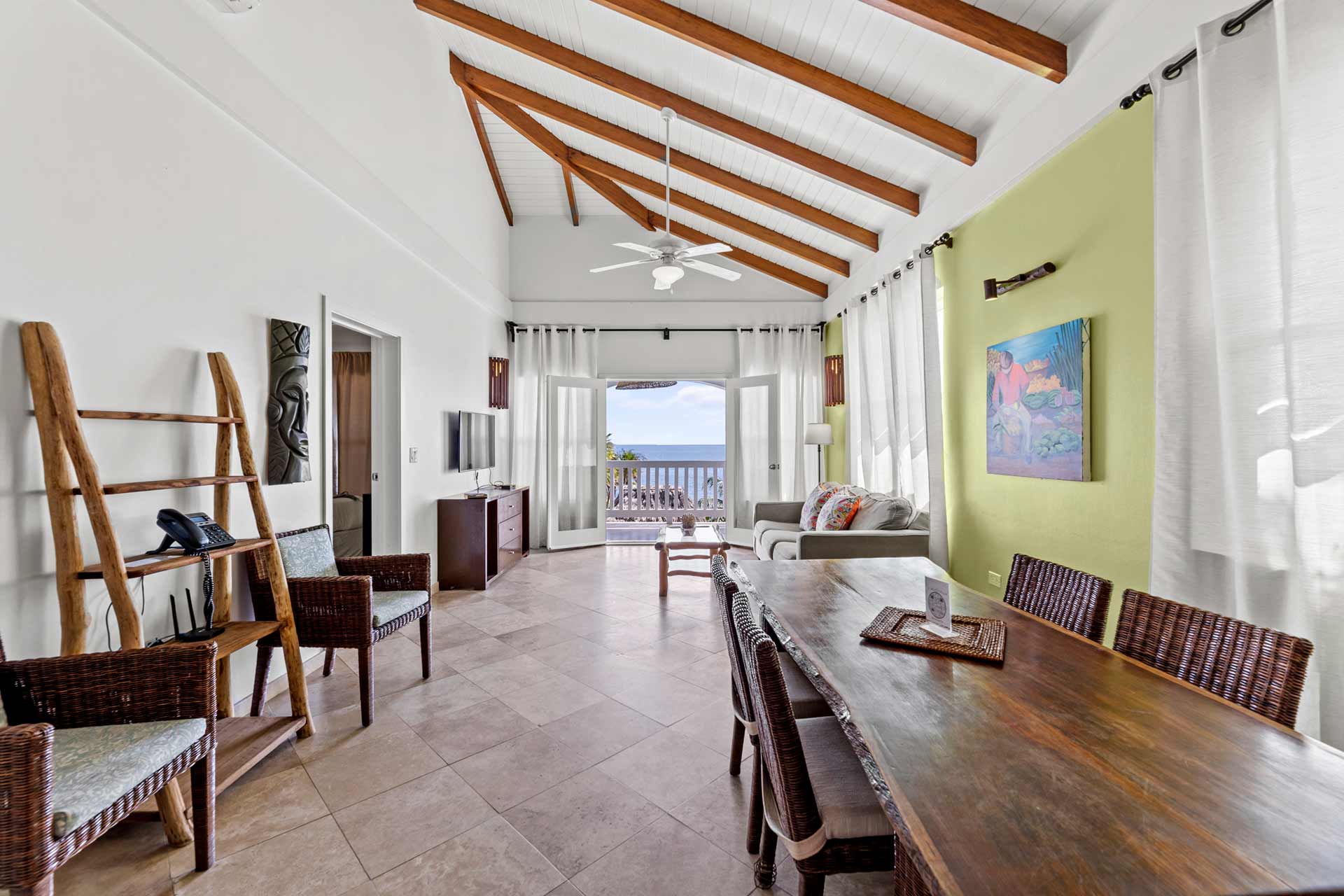 UMAYA-2-Bedroom-Penthouse-Beachfront-06