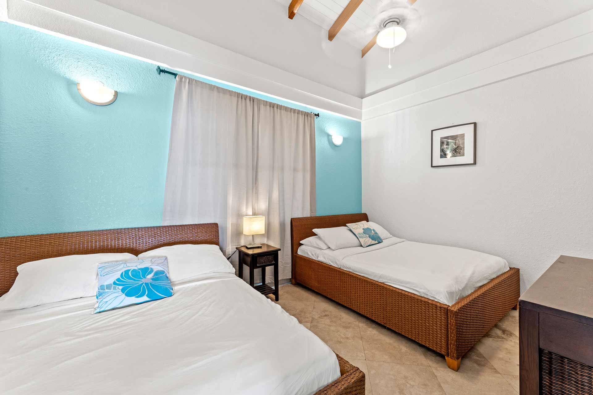 UMAYA-2-Bedroom-Penthouse-Lagoon-Bayview-03
