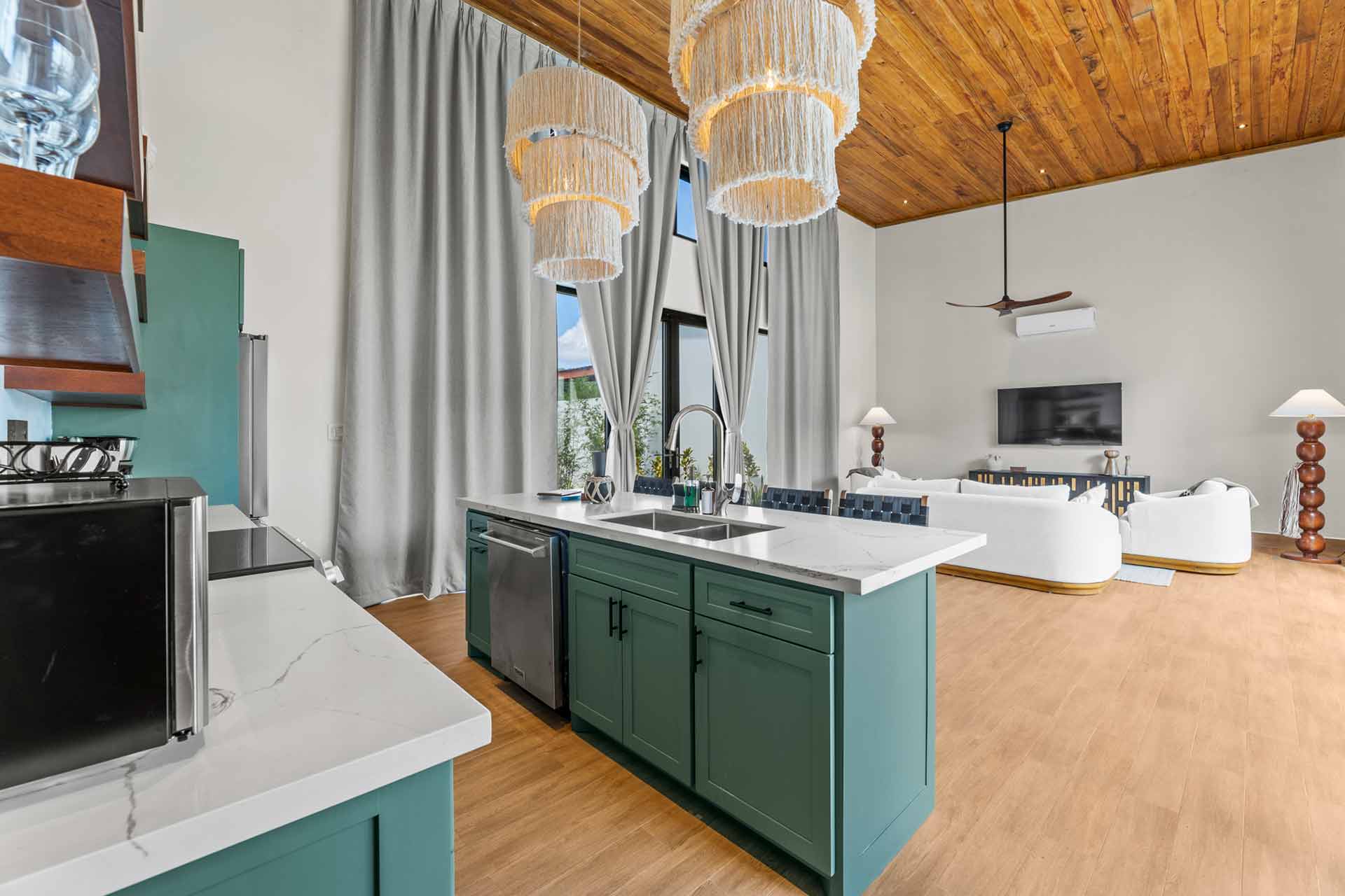 THE-BANKS-3-Bedroom-Riverfront-Villa-03